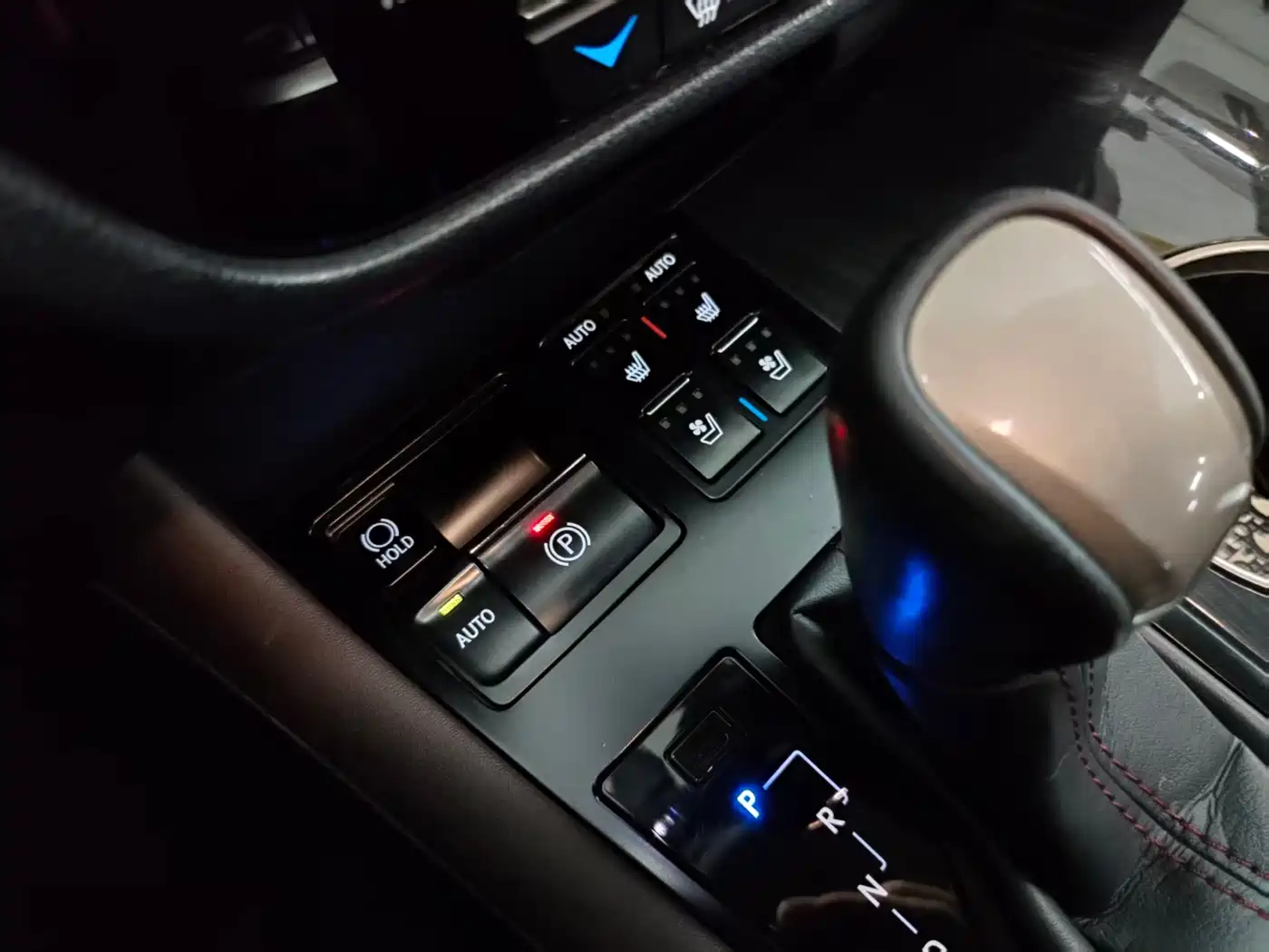 Lexus RX 2016 300 4WD Elegance Edition (China V) фото 11