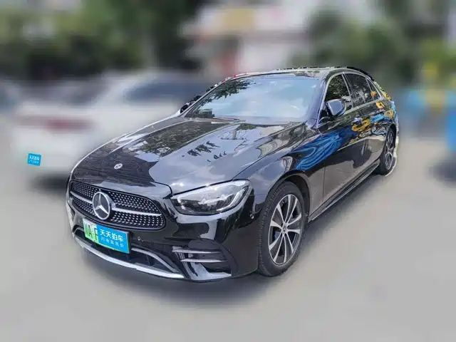 Mercedes-Benz E-Class New Energy 2022 Facelift II E 350 e L Plug-in Hybrid Sports Sedan — фото 1