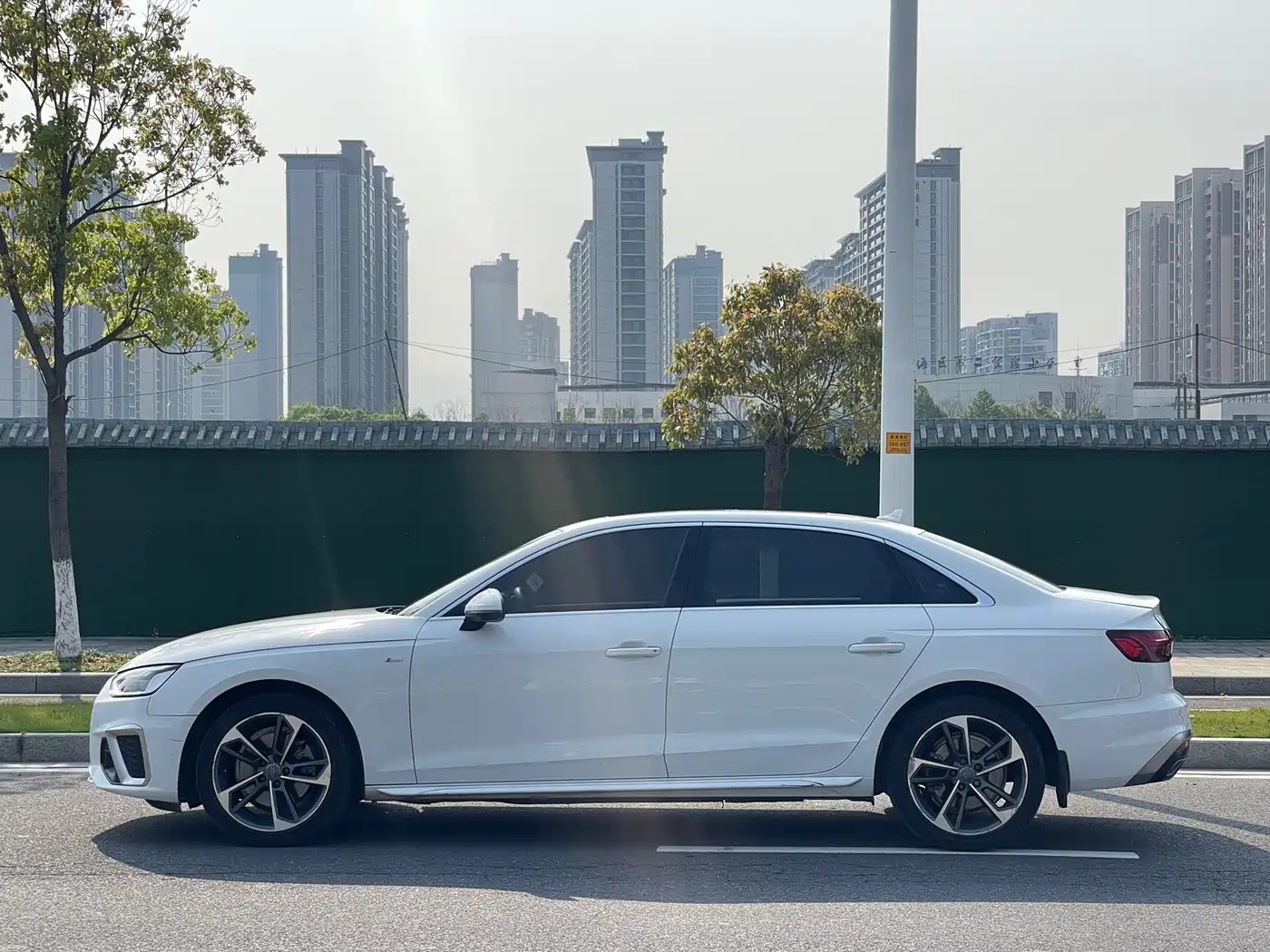 Audi A4L 2020 40 TFSI Fashion Dynamic Edition фото 15