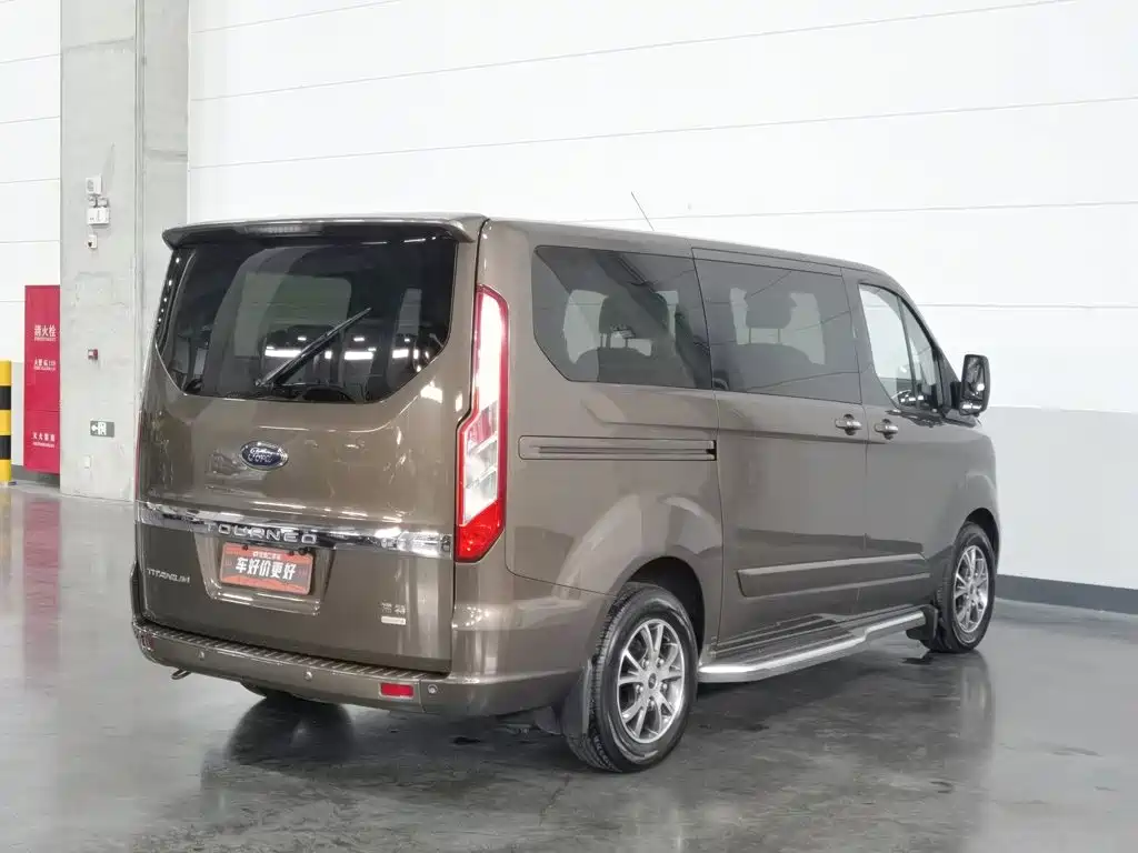 Ford Tourneo 2017 2017 2.0T Automatic Smart Elite Edition