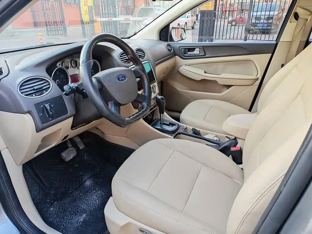 Ford Focus 2009 2009 Model Hatchback 1.8L Automatic Fashion