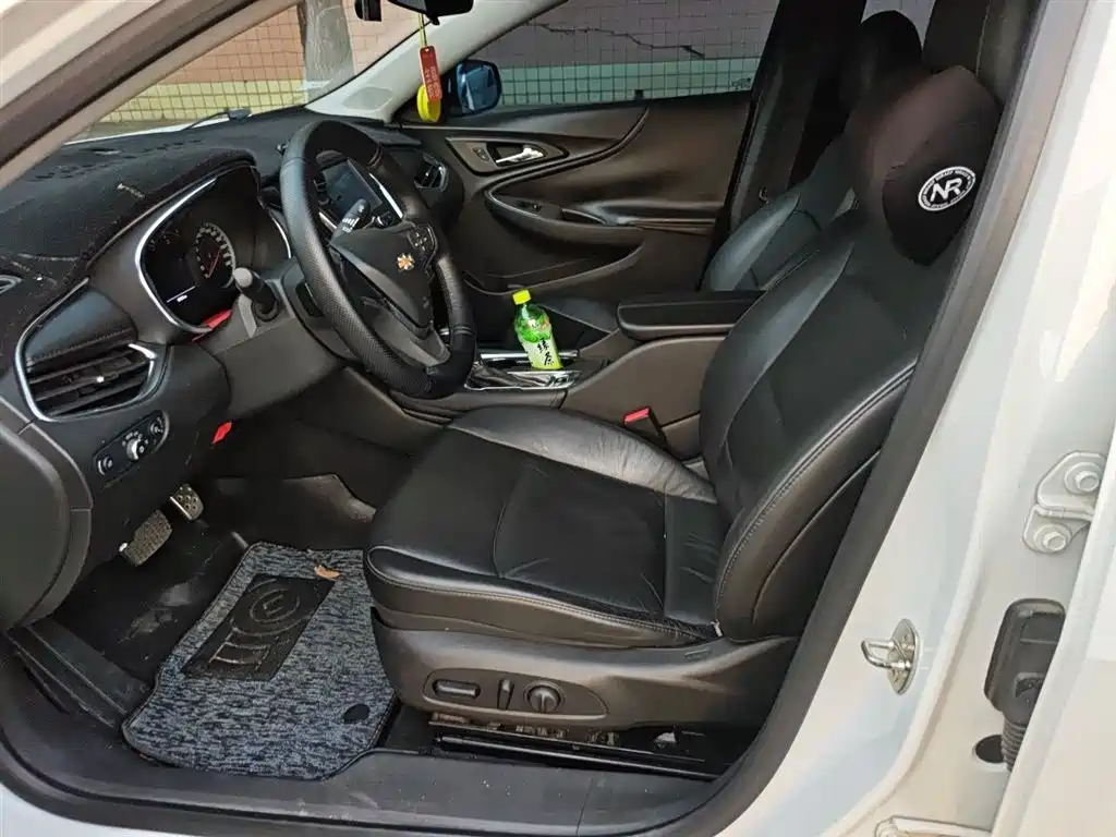 Chevrolet Malibu XL 2017 1.5T Auto Sport Edition фото 8