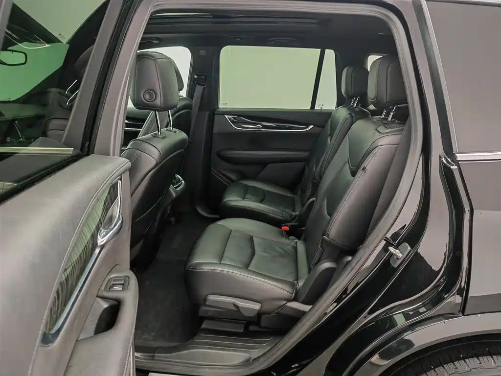 Cadillac XT6 2021 28T 6-Seater AWD Luxury фото 15