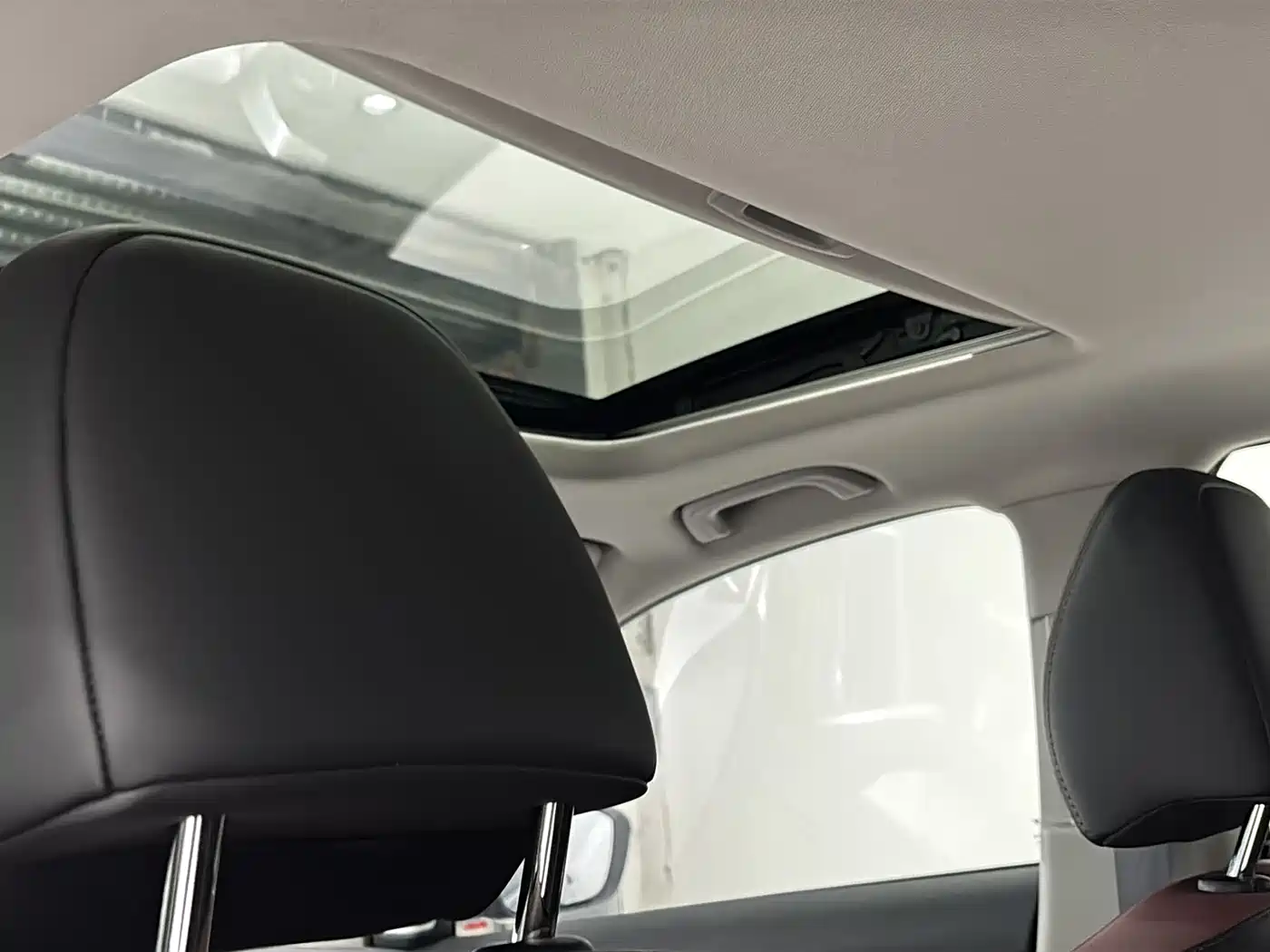 GEELY AUTOMOBILE BINYUE