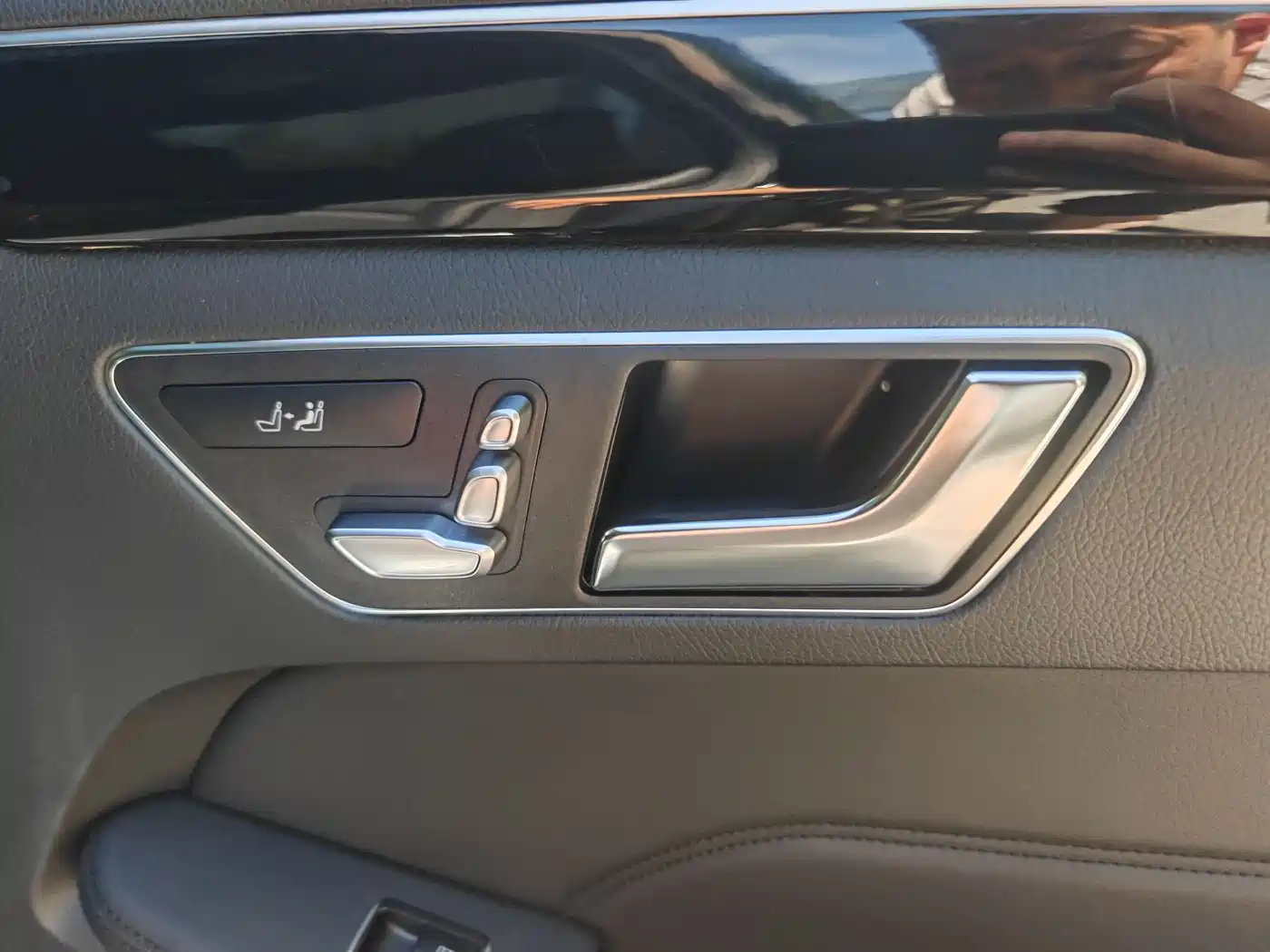 Mercedes-Benz E-Class 2015 Facelift E 260 L Sport фото 21