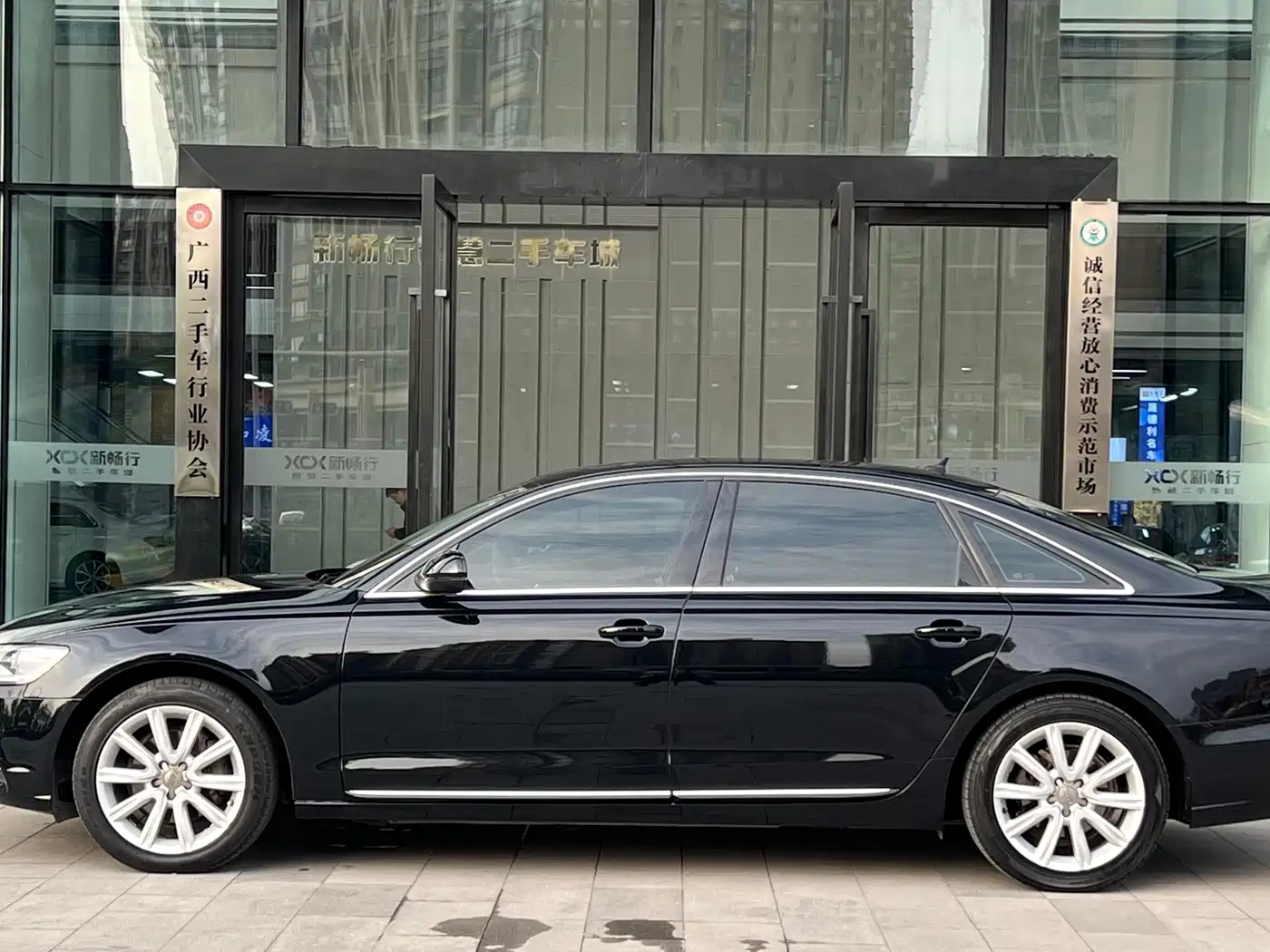 Audi A6L 2012 35 FSI Comfort фото 3