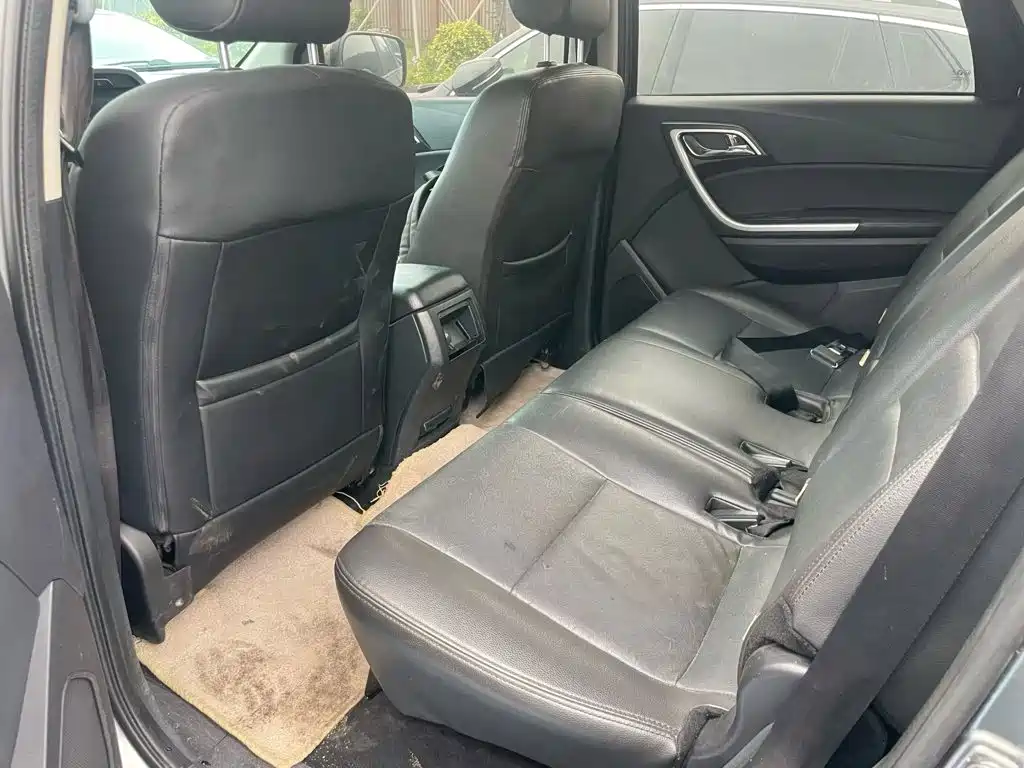 Jiangling Yusheng S350 2014 2013 2.4T Automatic 2WD Diesel Luxury 7-seater