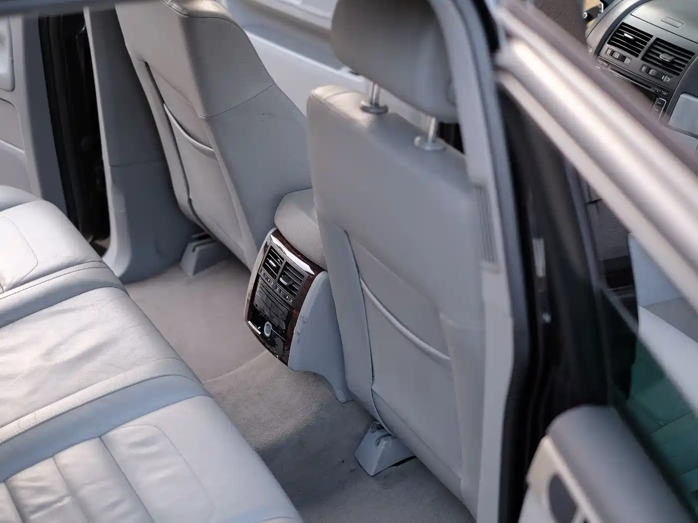 Volkswagen Touareg 2007 3.6L Luxury фото 45
