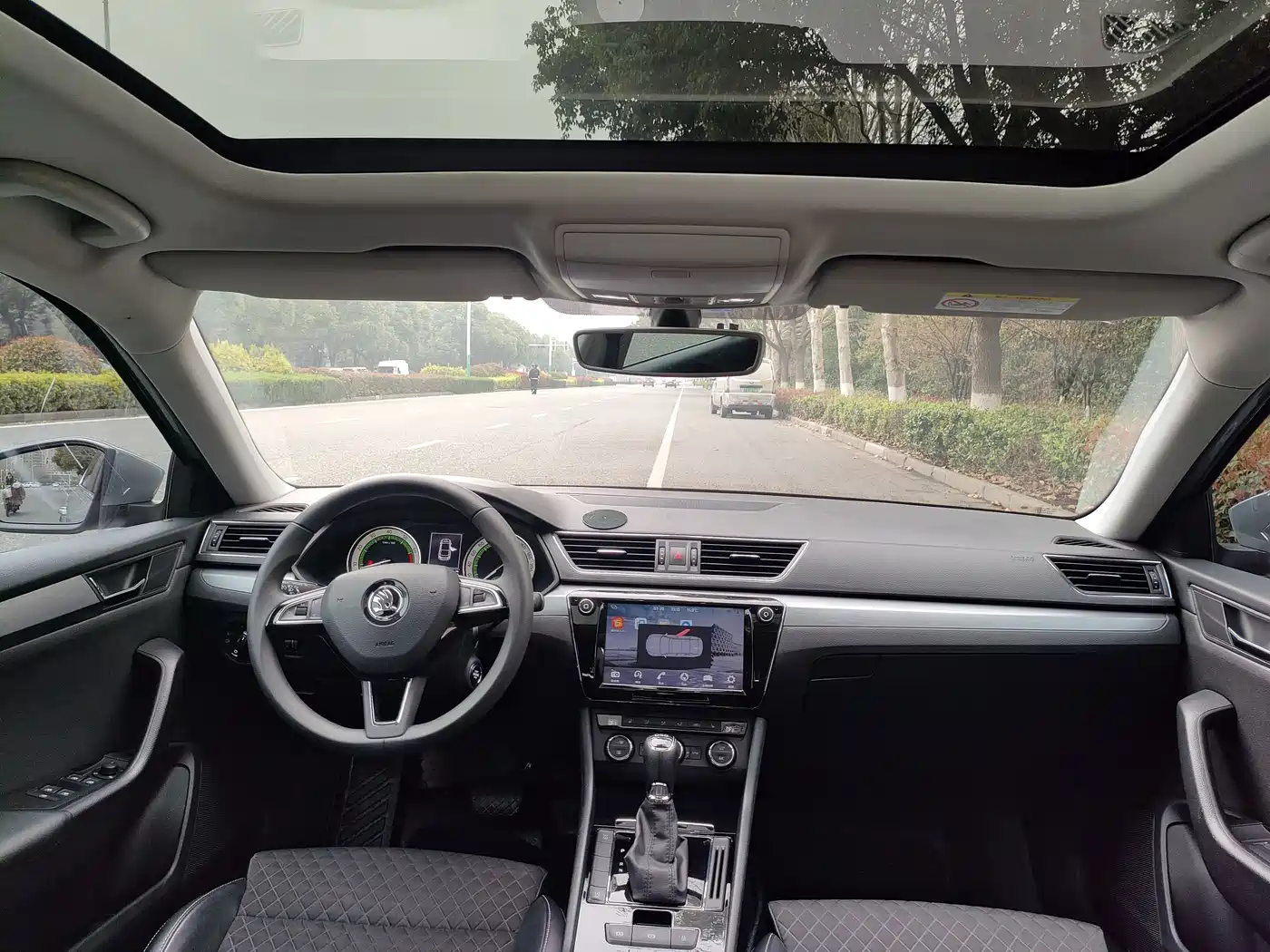 Škoda Superb 2018 TSI330 DSG Comfort Version China VI фото 17