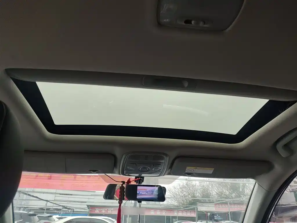 Haval M6 2021 PLUS 1.5T DCT Luxury Smart Connect фото 17