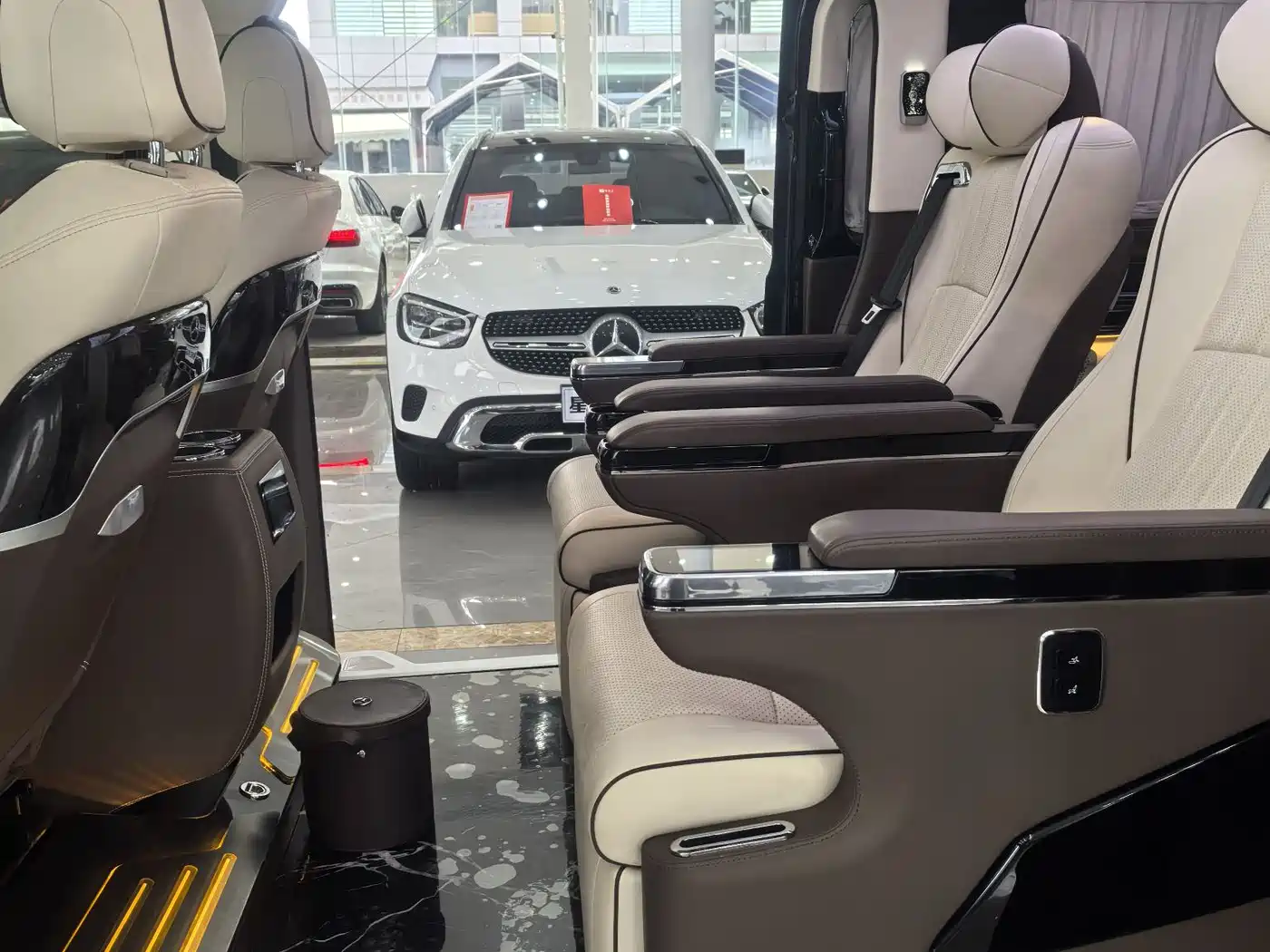 Mercedes-Benz Vito 2021 2.0T Business Edition 7-seater фото 10