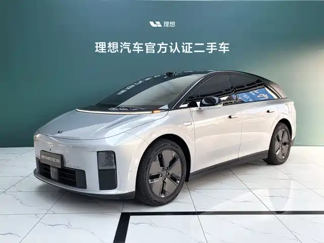  Li Auto Li Auto i6 2025 2WD Base Model
