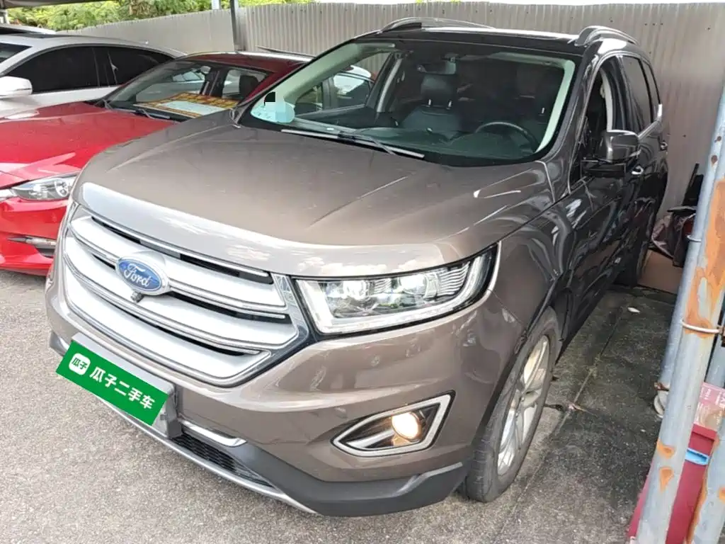 Фото 2 - Ford Edge