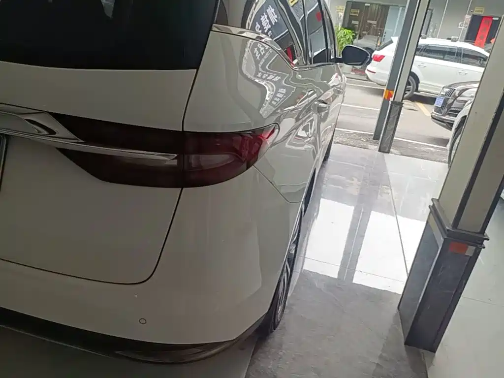 Geely Jiaji 2019 2019 1.5TD MHEV DCT Premium Edition