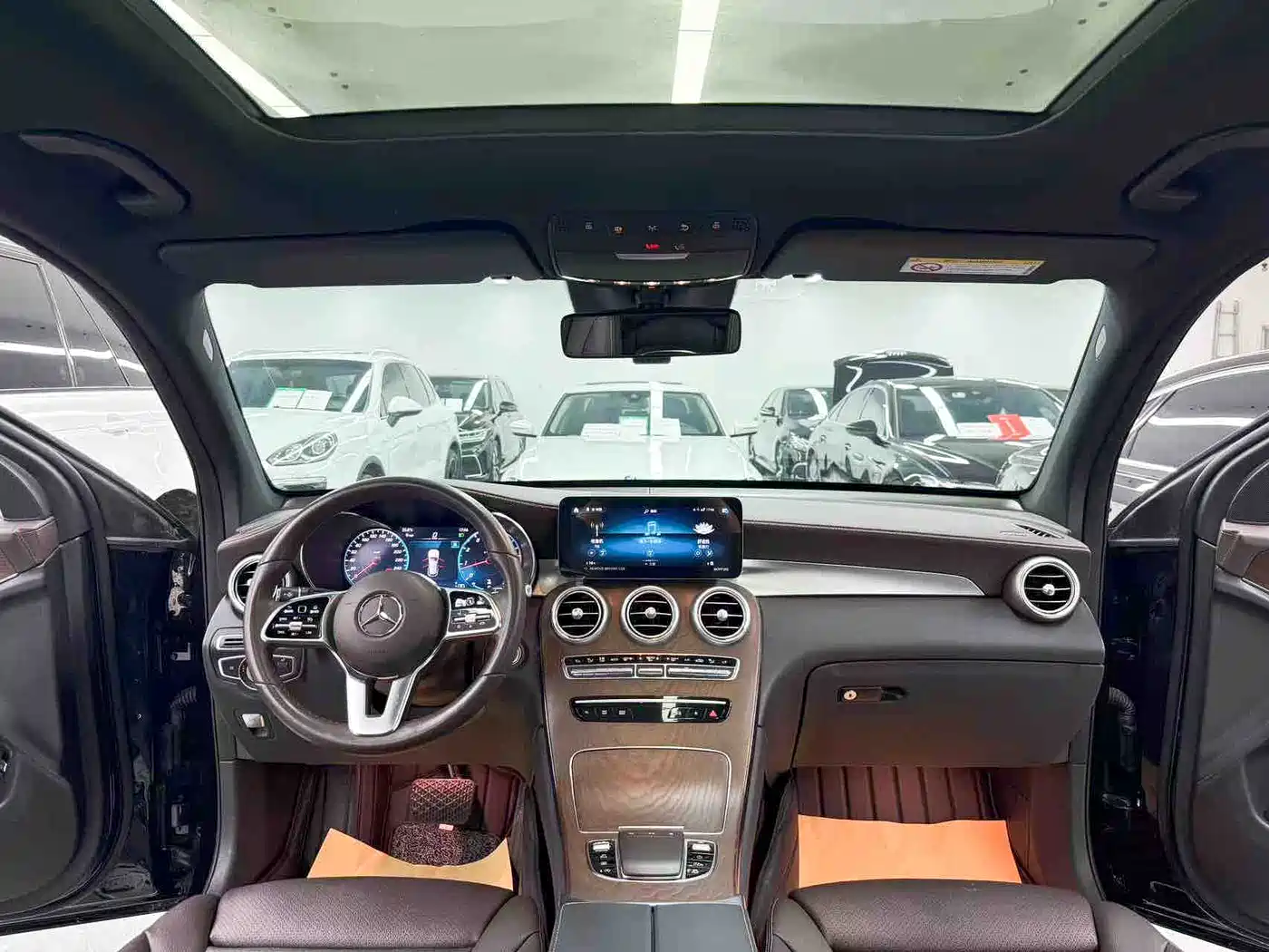 Mercedes-Benz GLC 2022 GLC 300 L 4MATIC Dynamic Collector's Edition фото 10