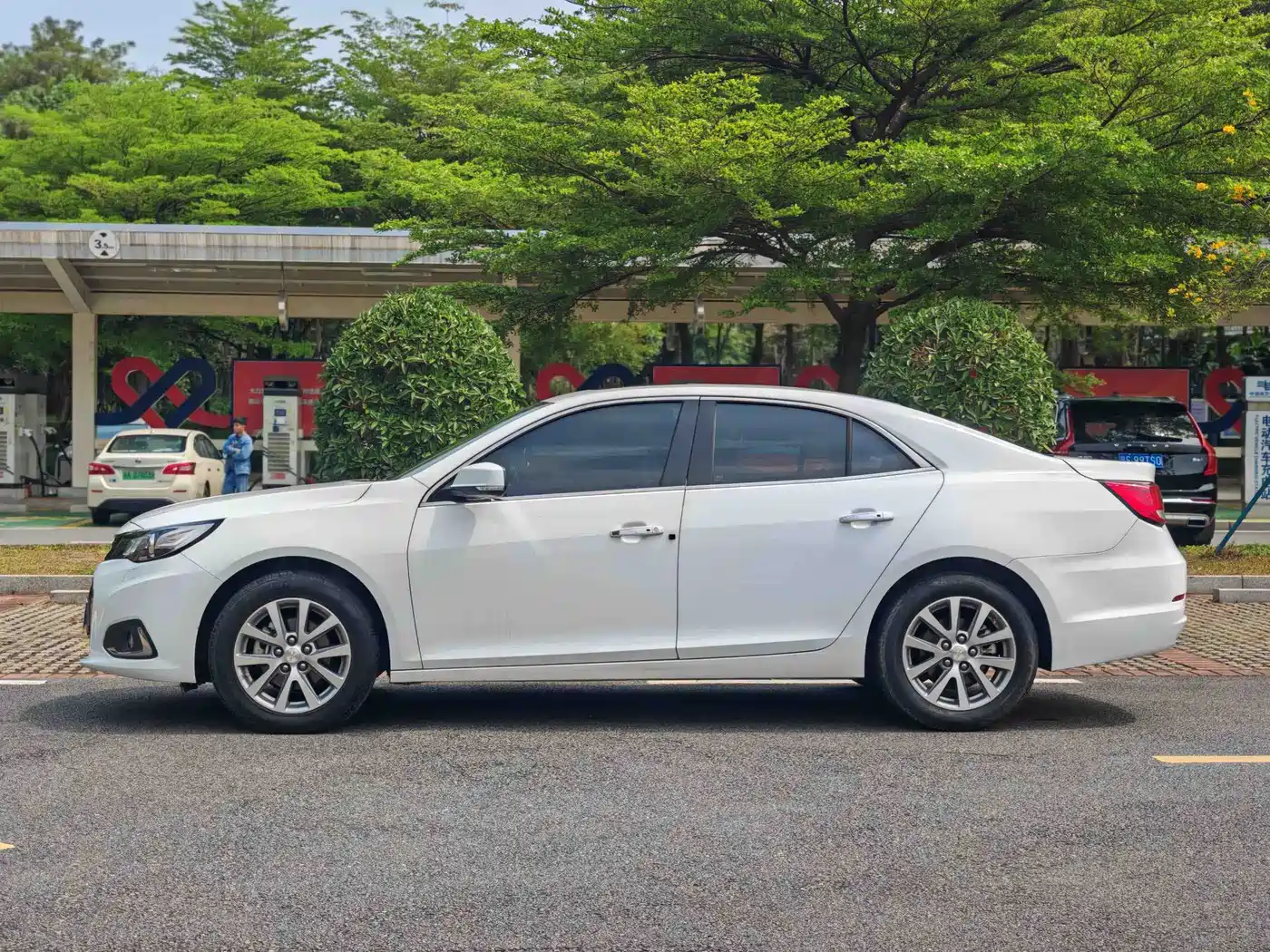 Chevrolet Malibu 2017 1.5T Automatic Luxury Edition фото 8