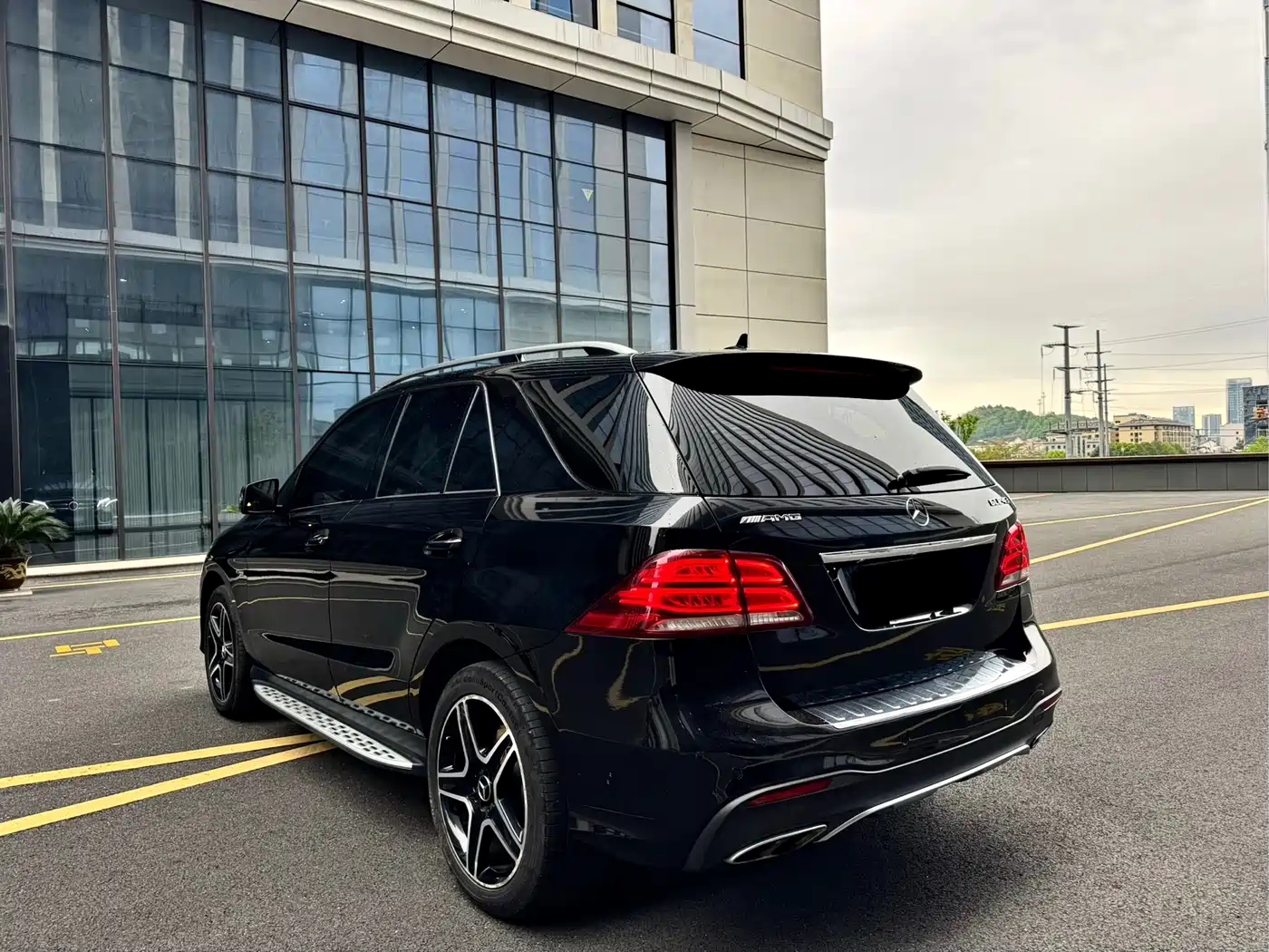 Mercedes-Benz GLE AMG 2017 AMG GLE 43 4MATIC фото 8