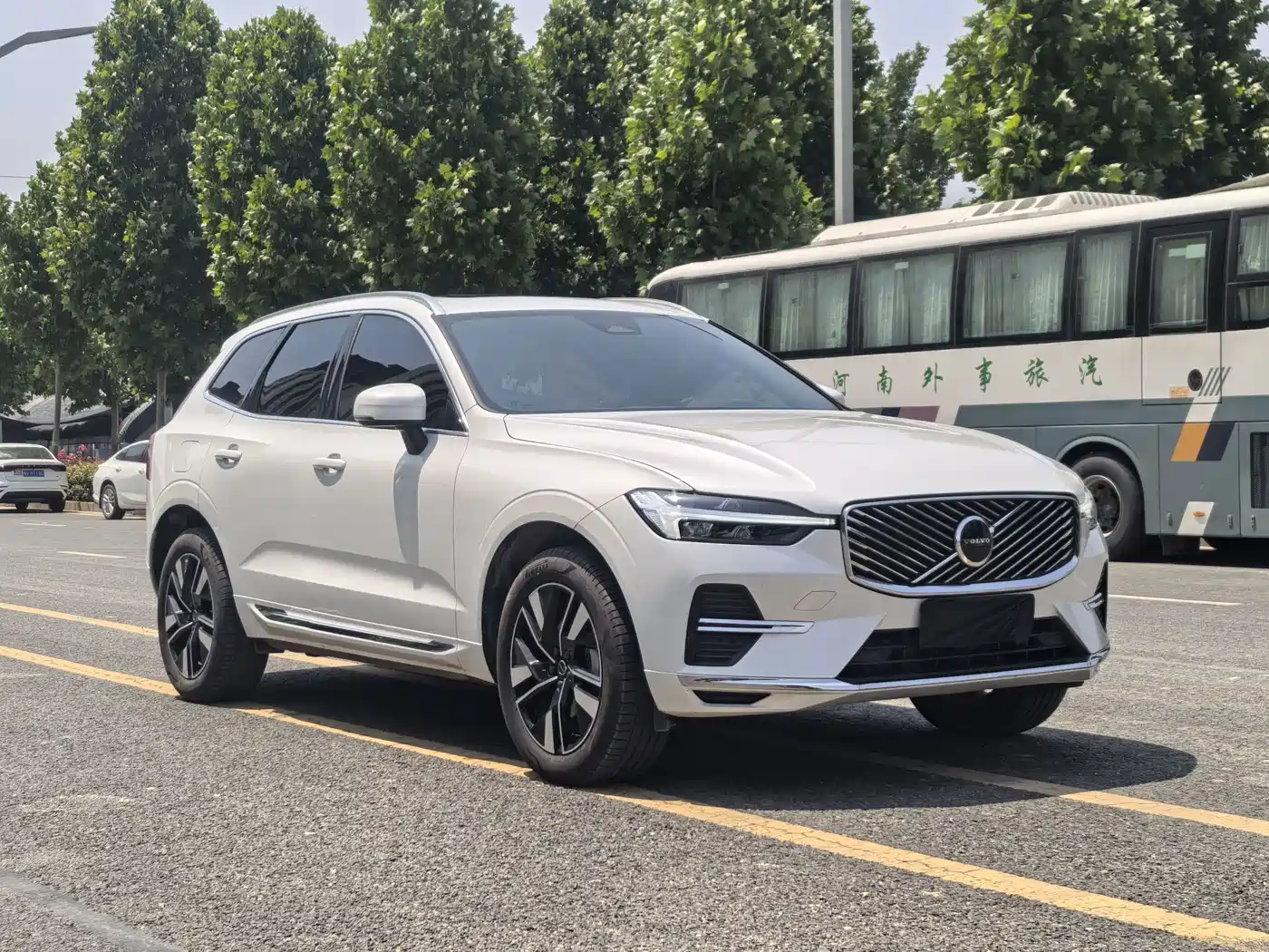 Volvo XC60 2025 2026 Model B5 AWD Premium Luxury