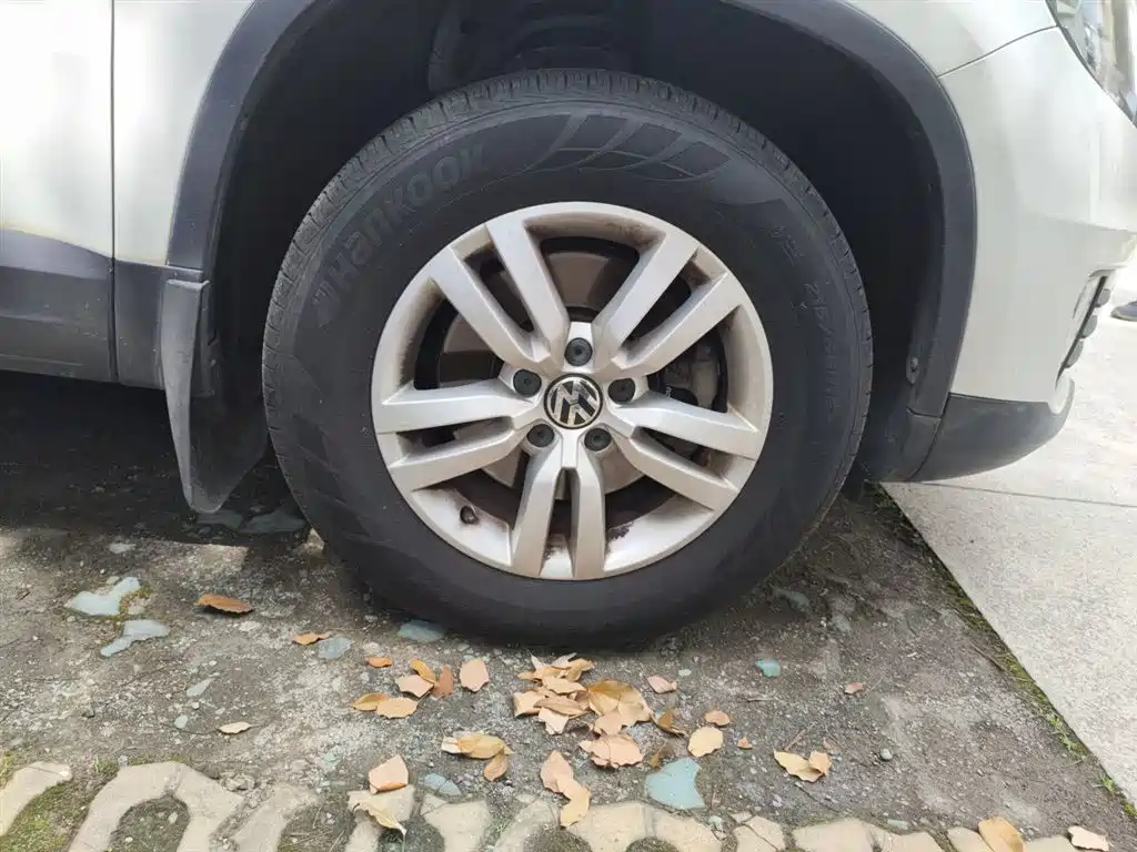 Volkswagen Tiguan 2015 1.8TSI Automatic 2WD Trendline фото 8
