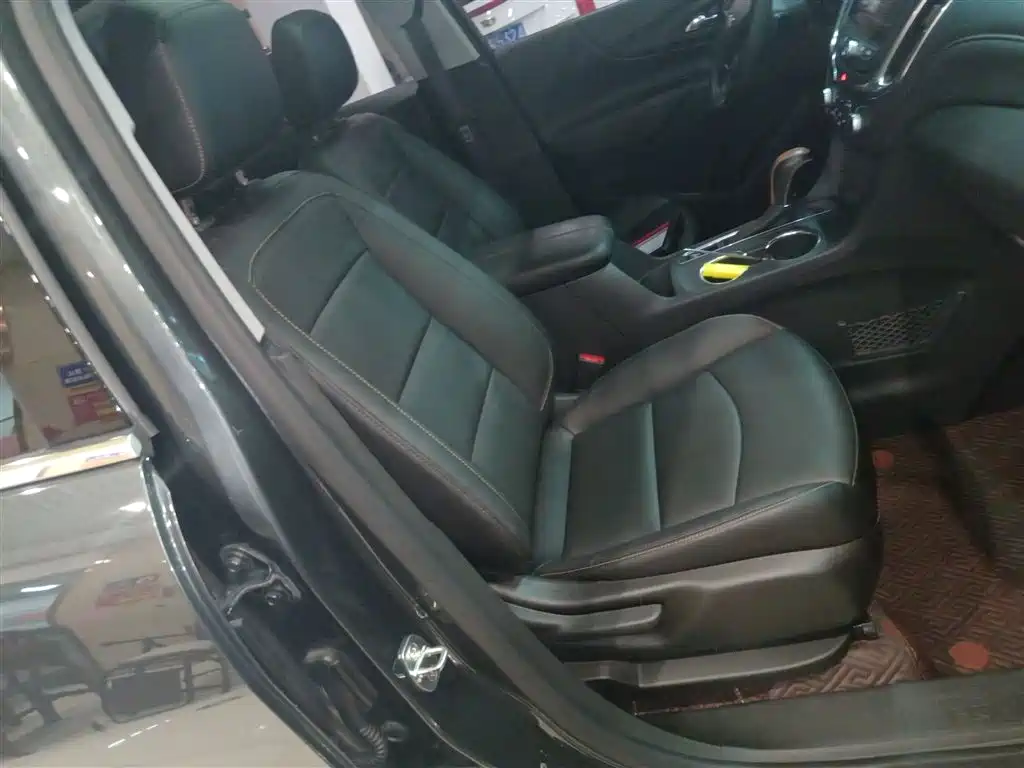 Chevrolet Equinox 2018 535T Automatic Control Edition фото 25