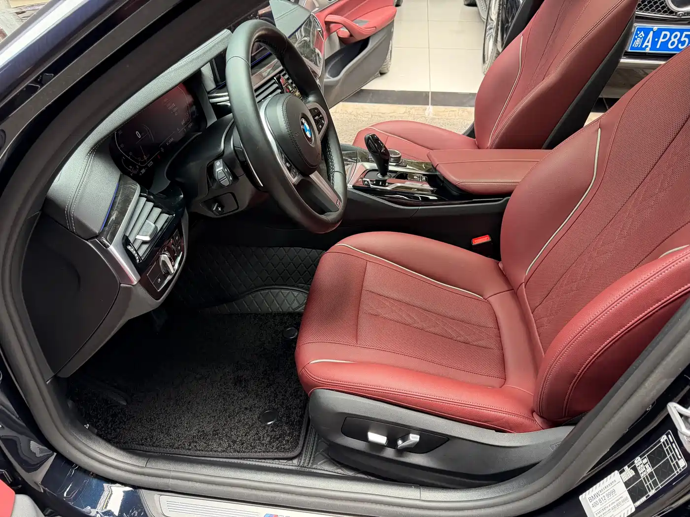 BMW 5 Series 2022 Model Second Facelift 530Li Leading M Sport Package фото 11