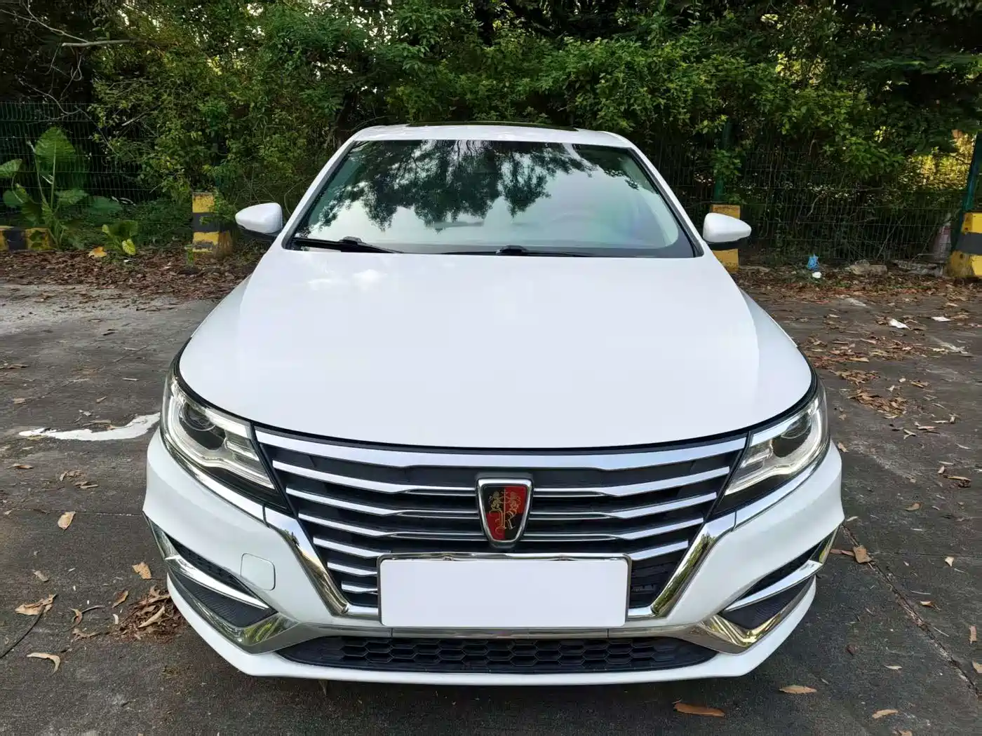 Roewe i6 New Energy 2018 2017 45T Hybrid Connected Smart Enjoyment Edition