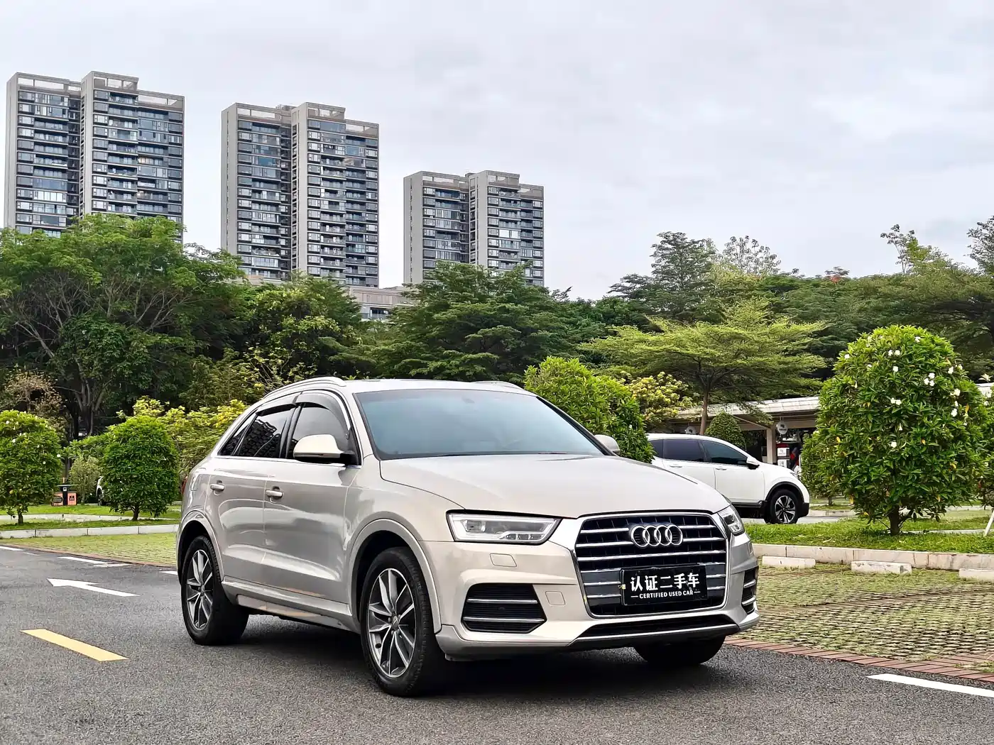 Фото 4 - Audi Q3