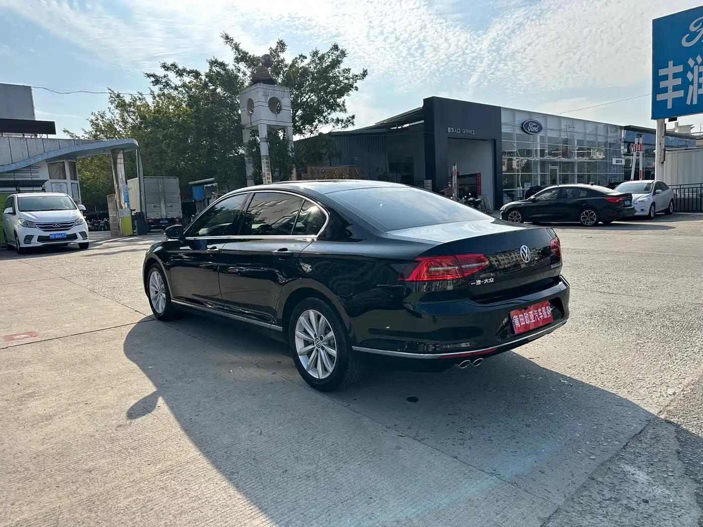 Volkswagen Magotan 2018 330TSI DSG Premium фото 6