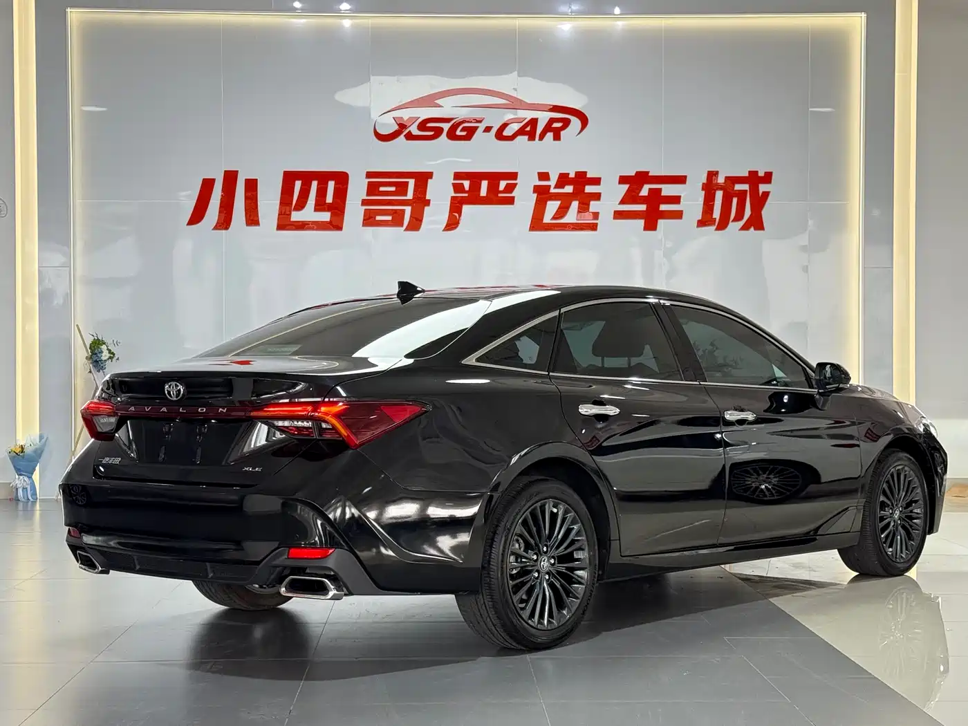 Toyota Avalon 2023 2.0L XLE Premium Edition фото 6