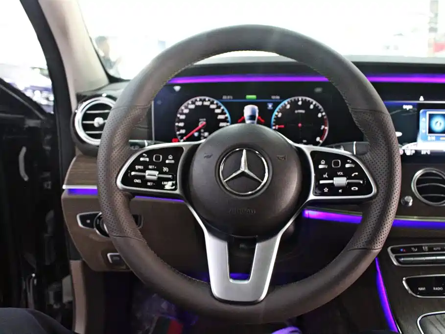 Mercedes-Benz E-Class 2019 E 260 L фото 6