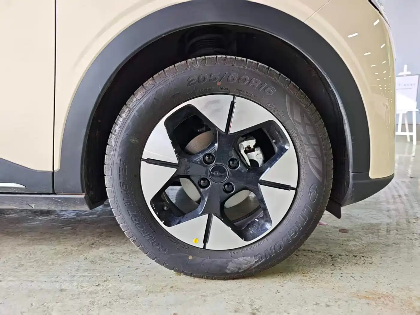 GEELY GALAXY STAR WISH