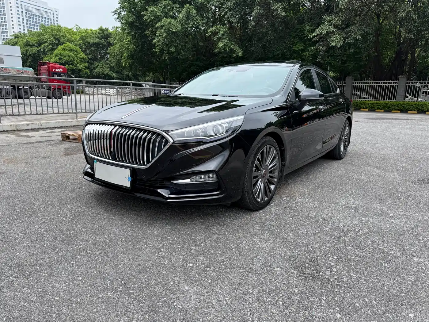 Hongqi H5 2020 1.8T Automatic Smart Connected Leader Edition