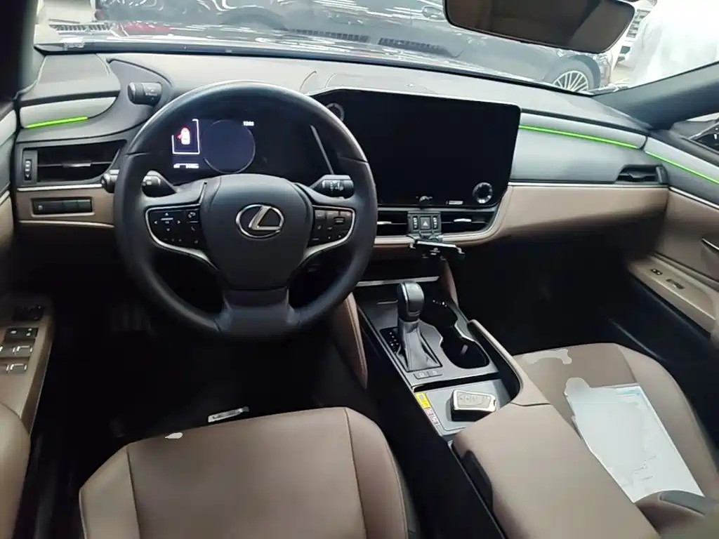 Lexus ES 2026 2025 200 Ultimate Edition