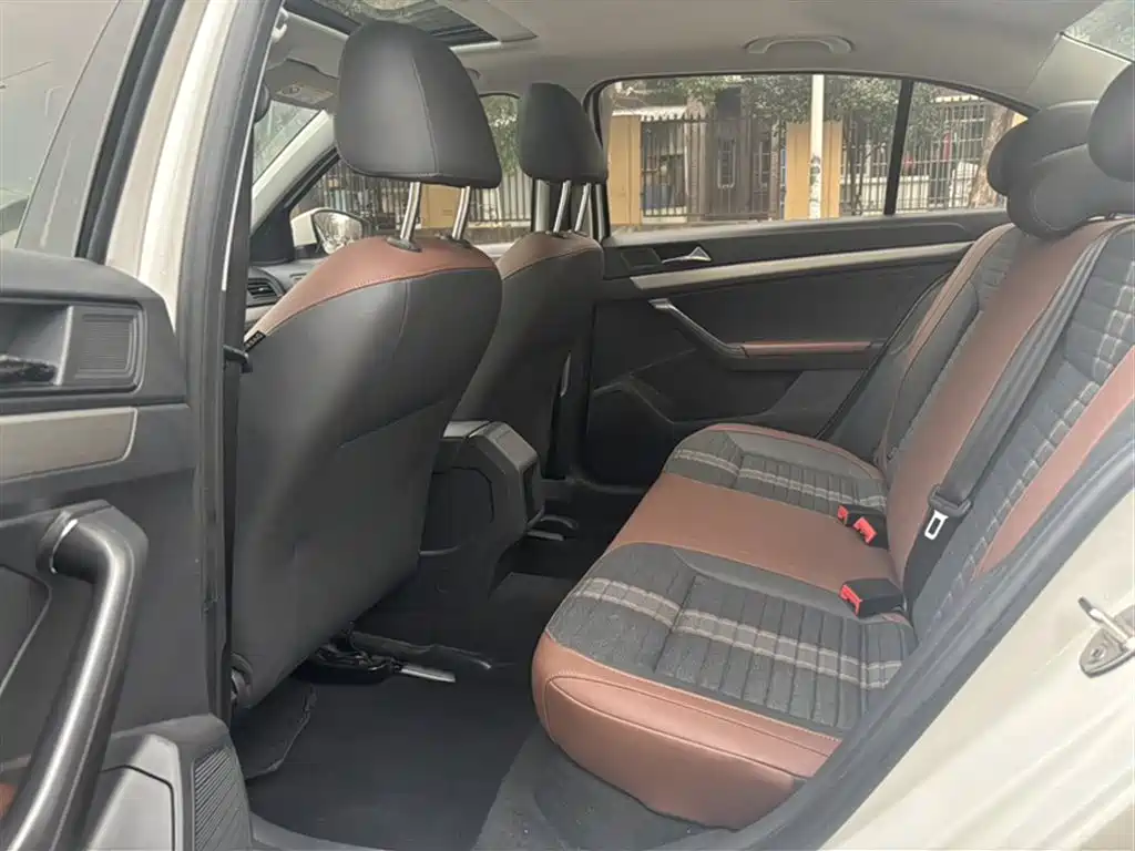 Volkswagen Lavida 2019 Lavida Start 1.5L Auto Comfort (China VI) фото 16