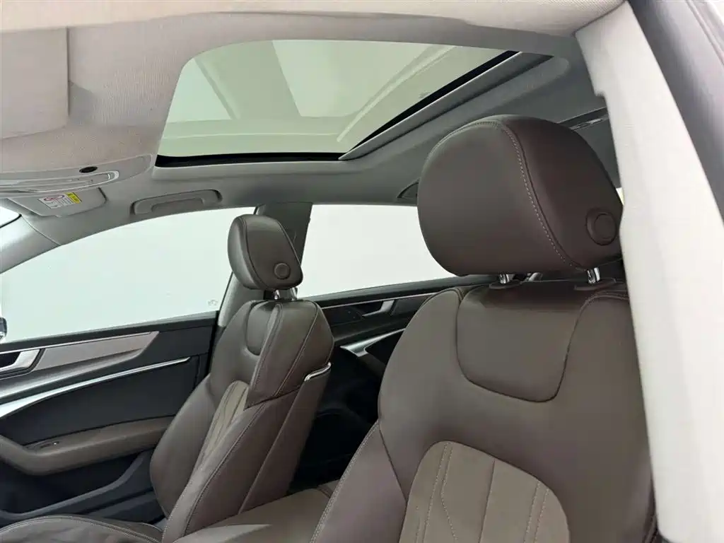 Audi A7L 2024 45TFSI S-line Dream Edition Crystal Package фото 16