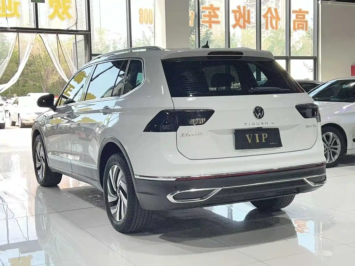 Volkswagen Tiguan L 2024 300TSI Auto 2WD Smart Edition фото 7