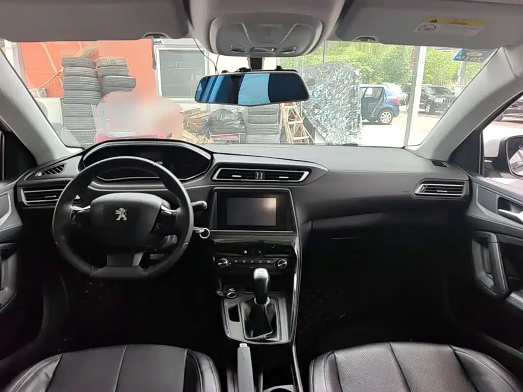 Фото 6 - Peugeot 308
