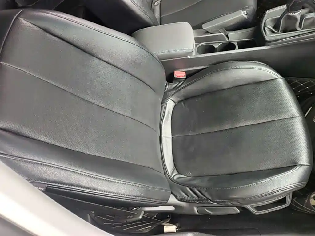 Фото 20 - Peugeot 308