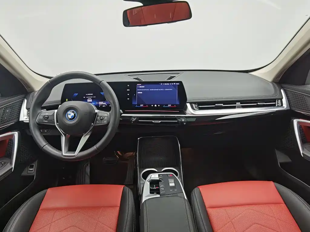 BMW iX1, миниатюра 5