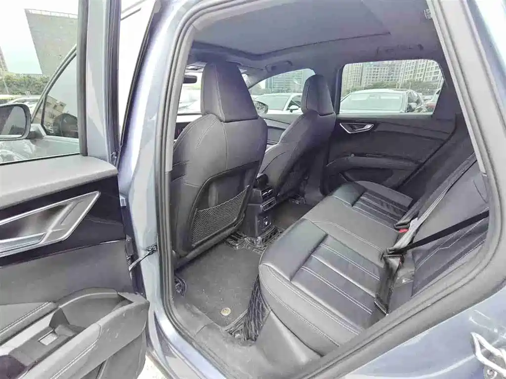Audi Q4 e-tron 2022 40 e-tron Creation Edition фото 4