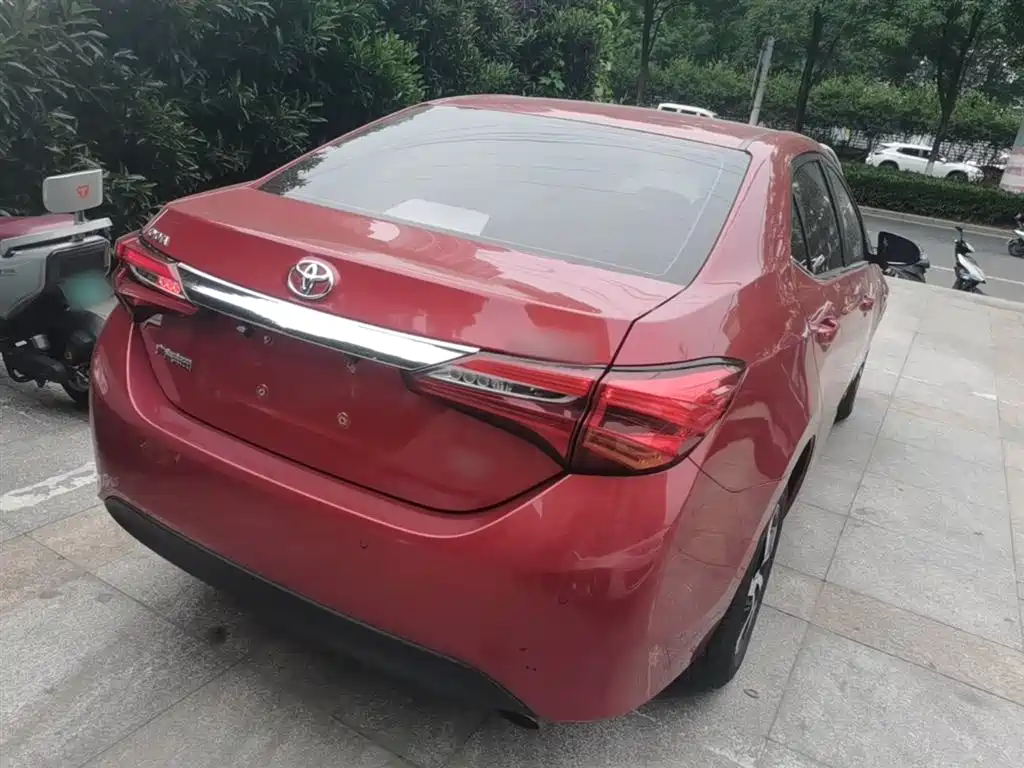Toyota Levin 2017 Facelift 185T CVT Elite (China V) фото 7