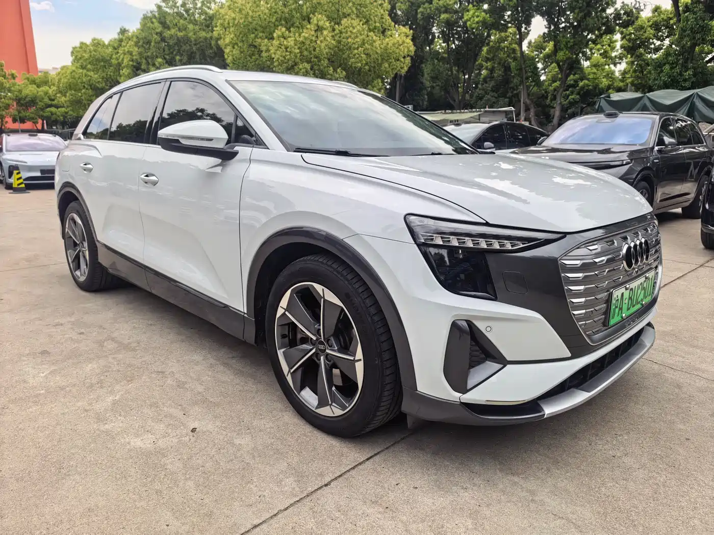 Audi Q5 e-tron 2022 40 e-tron Starlight Edition Brocade Package фото 2