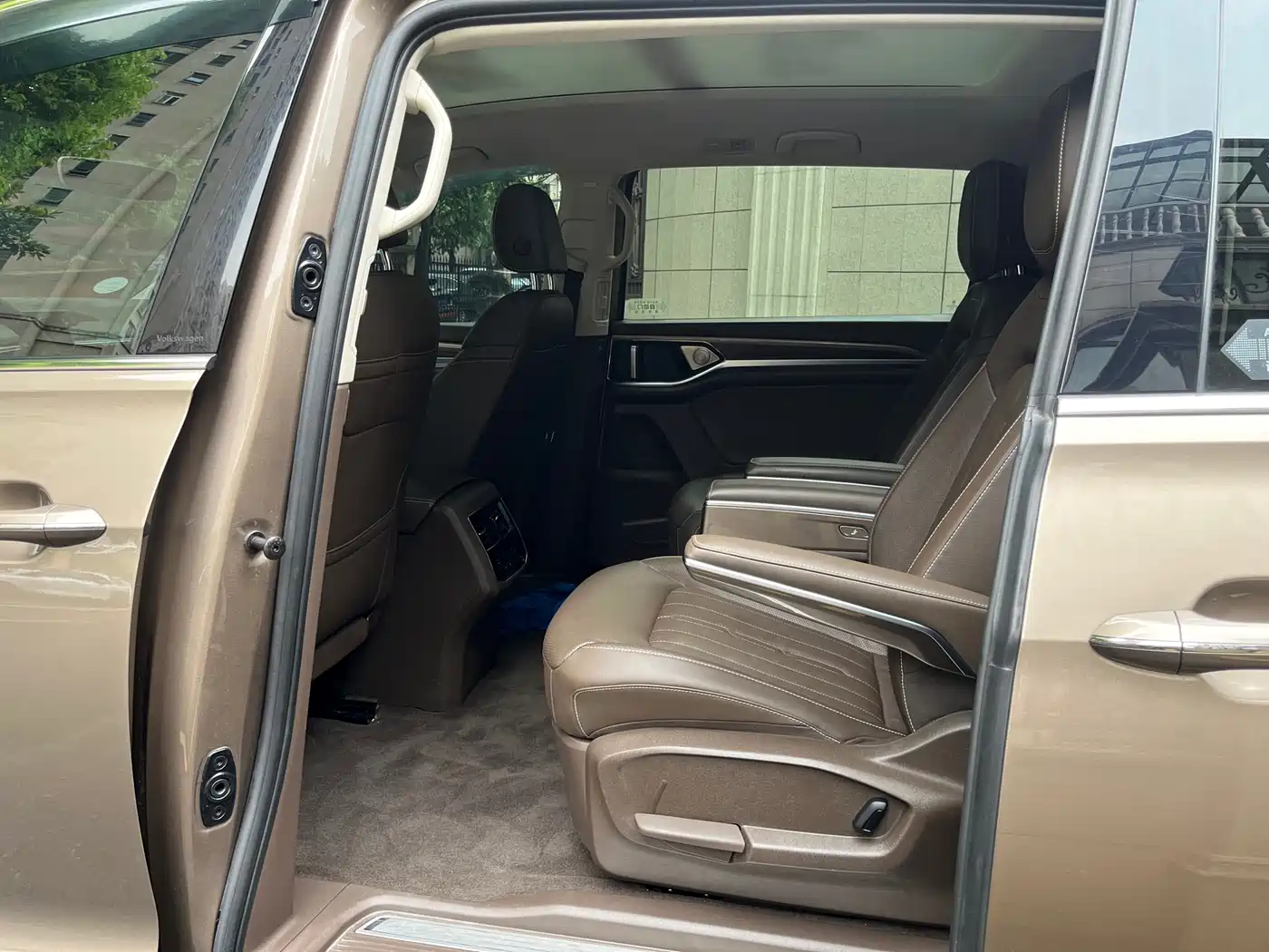 Volkswagen Viloran 2020 330TSI Luxury Edition фото 7