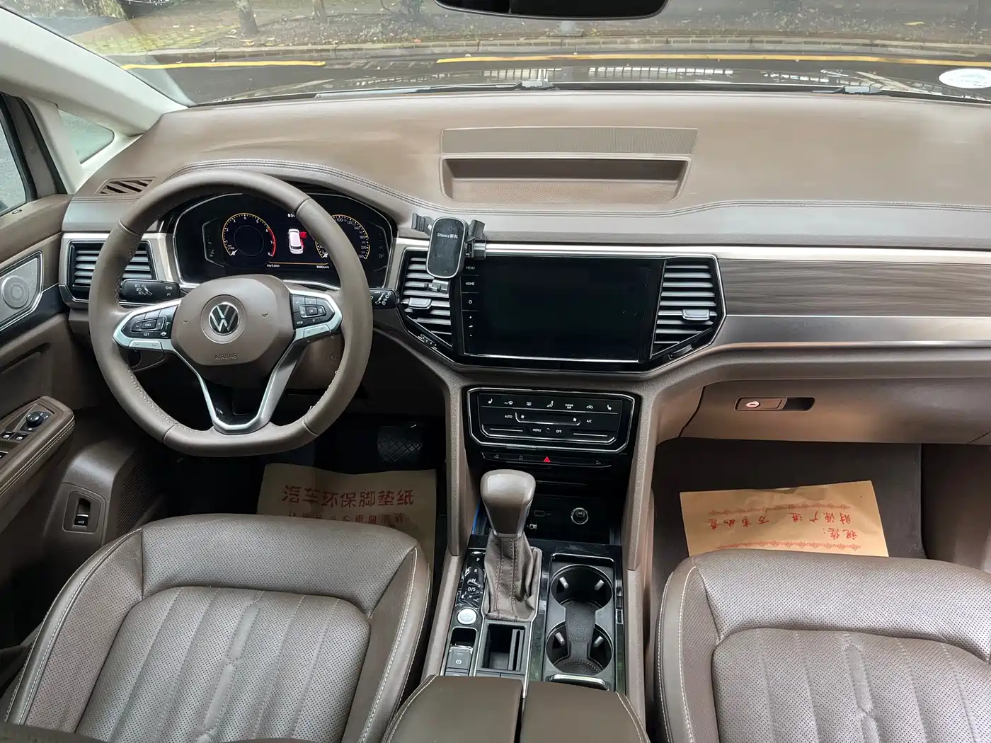Volkswagen Viloran 2020 330TSI Luxury Edition фото 10