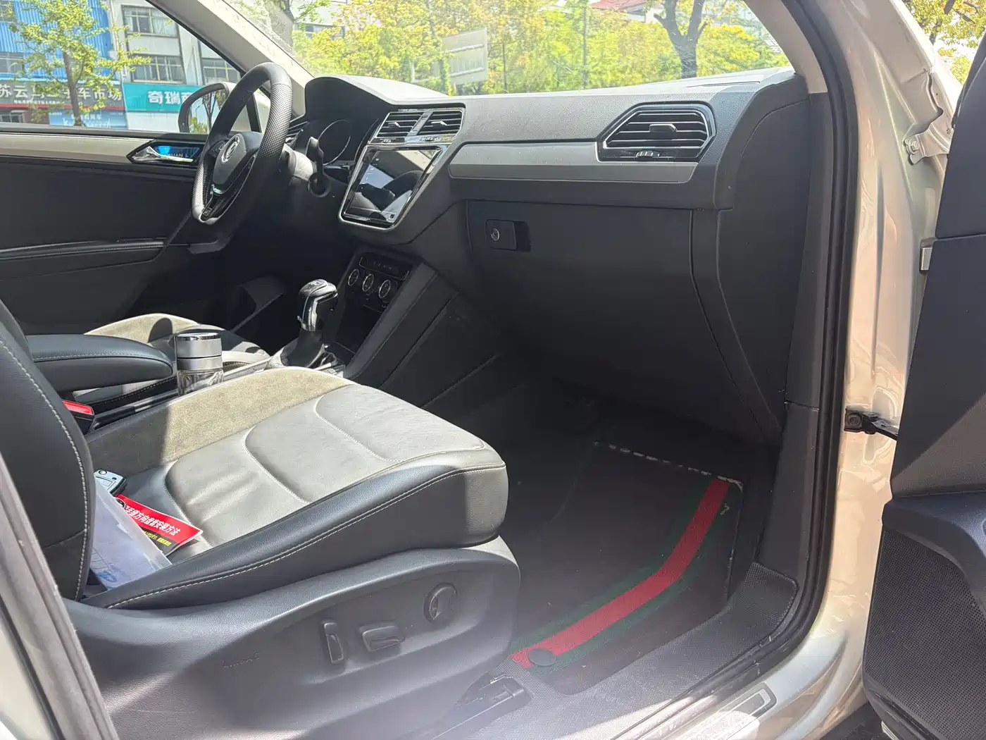 Volkswagen Tiguan L 2019 330TSI Automatic 2WD Panorama Comfort Edition China VI фото 14