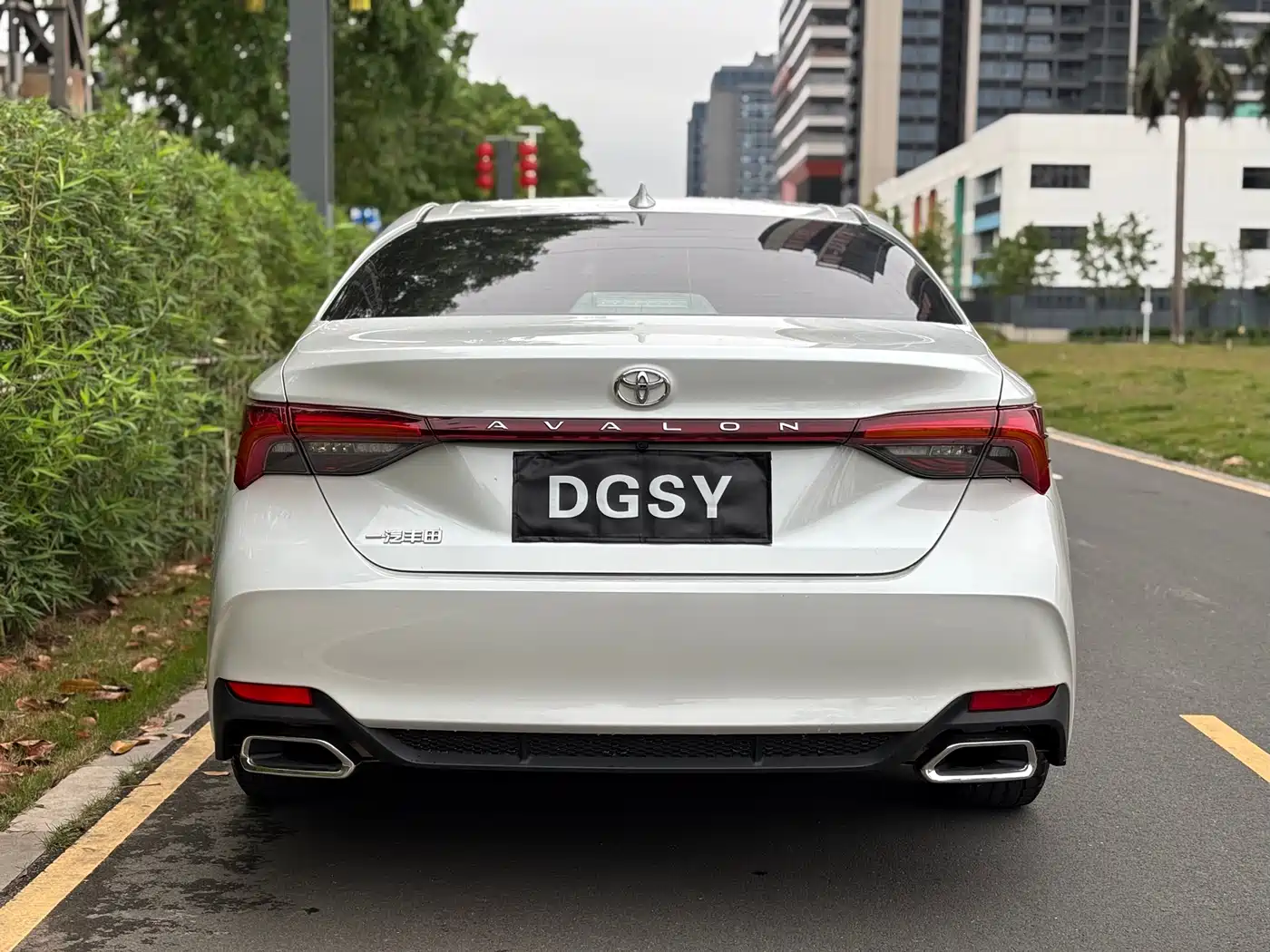 Toyota Avalon 2023 2.0L Luxury Edition фото 18