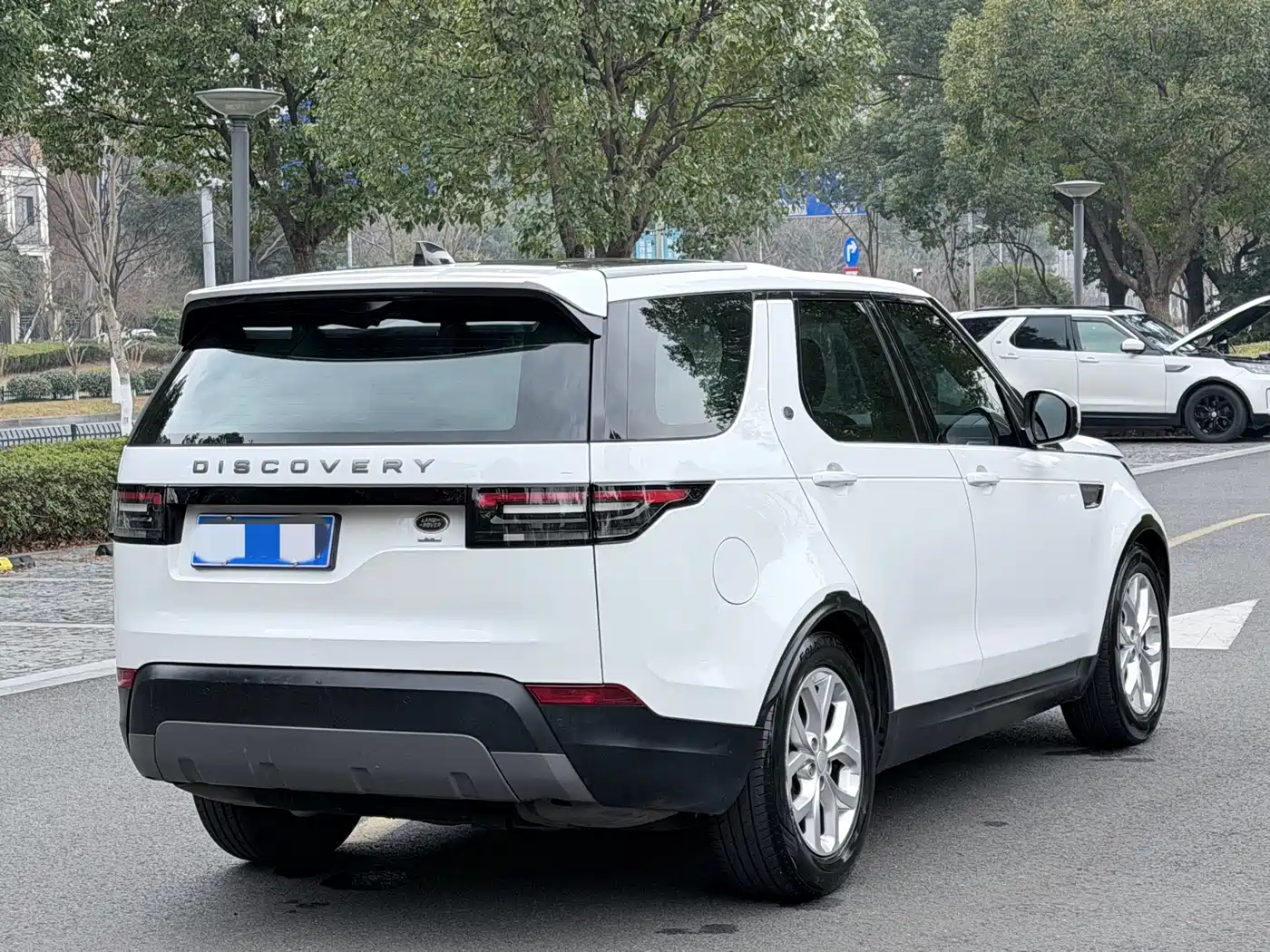 Land Rover Discovery 2017 3.0 SC V6 S фото 7