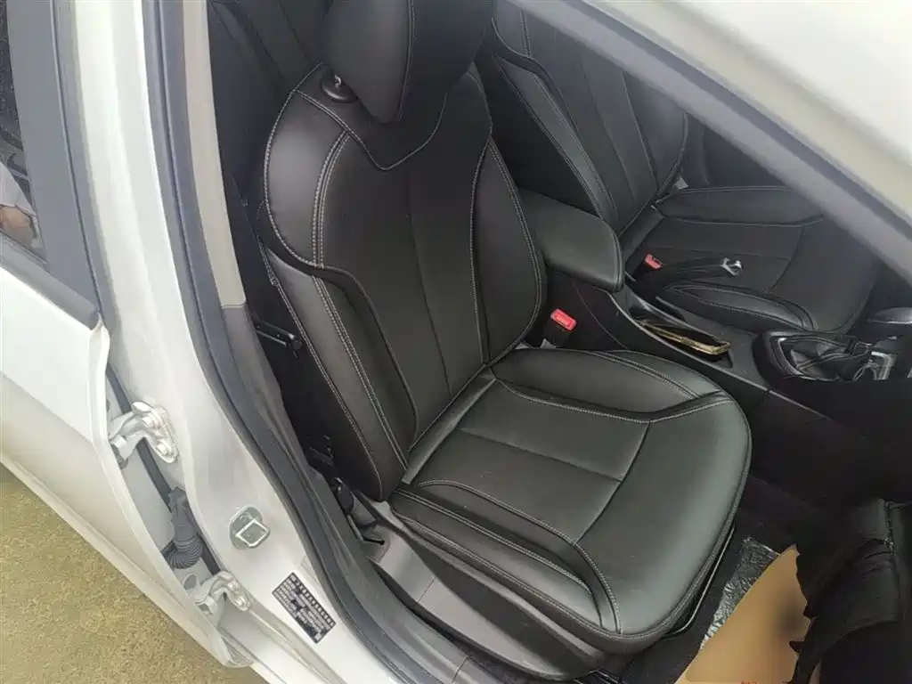 Buick Excelle 2019 18T Auto Connected Elite China VI фото 25