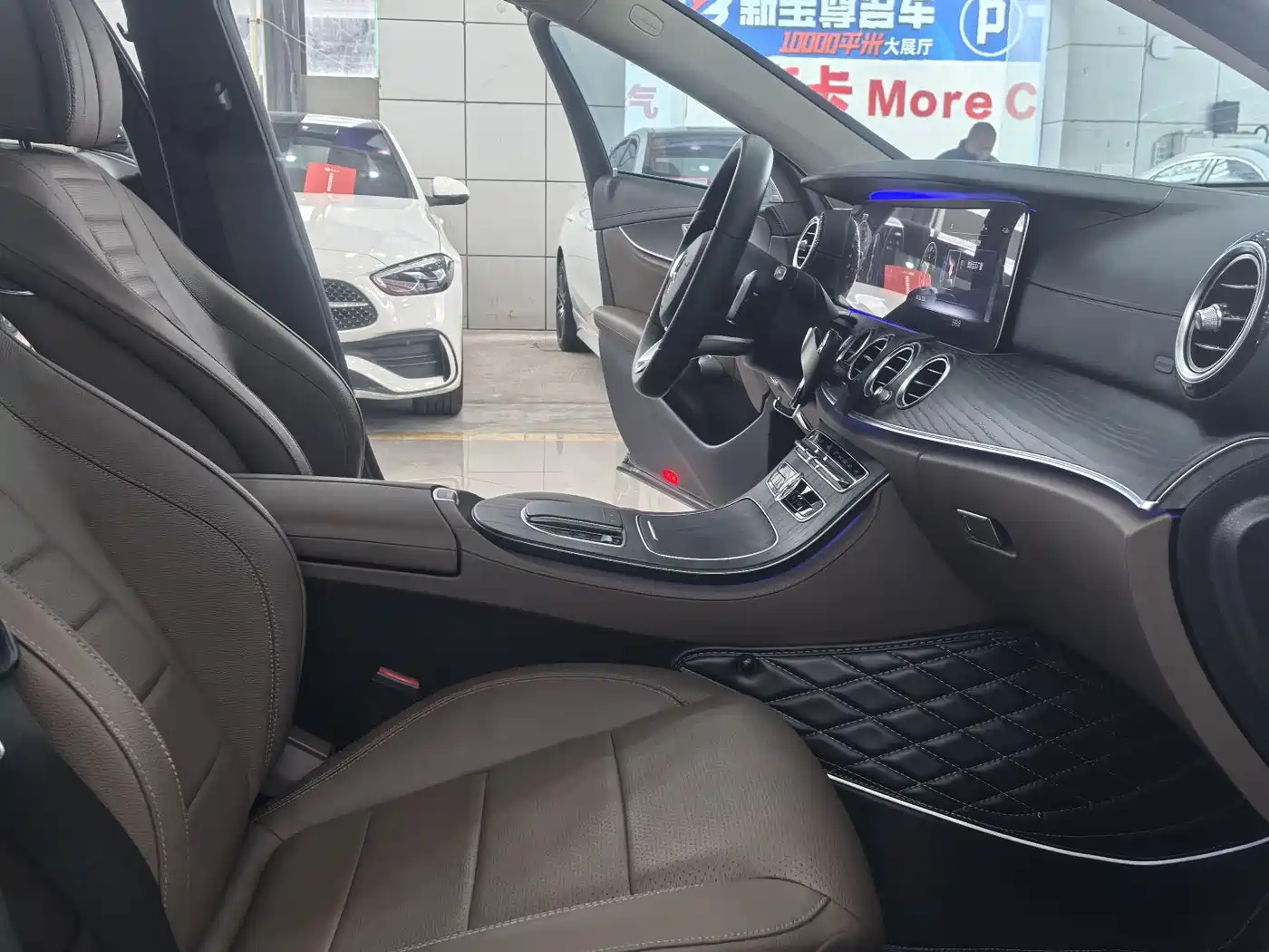 Mercedes-Benz E-Class 2020 Facelift E 300 L Exclusive фото 12