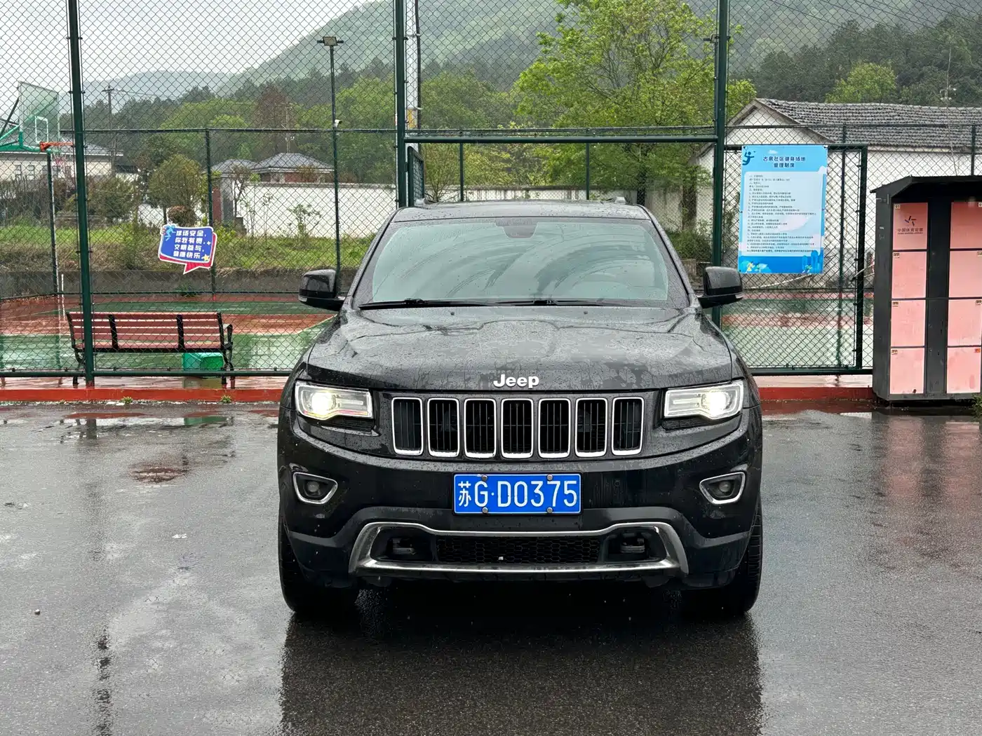 JEEP GRAND CHEROKEE